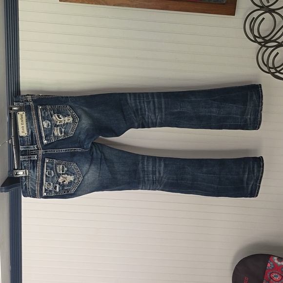2 pairs of Rock Revival Jeans - Picture 2 of 4